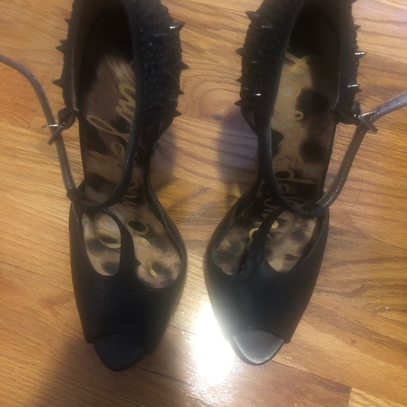 Sam Edelman spiked heeled peep toe - Picture 2 of 5